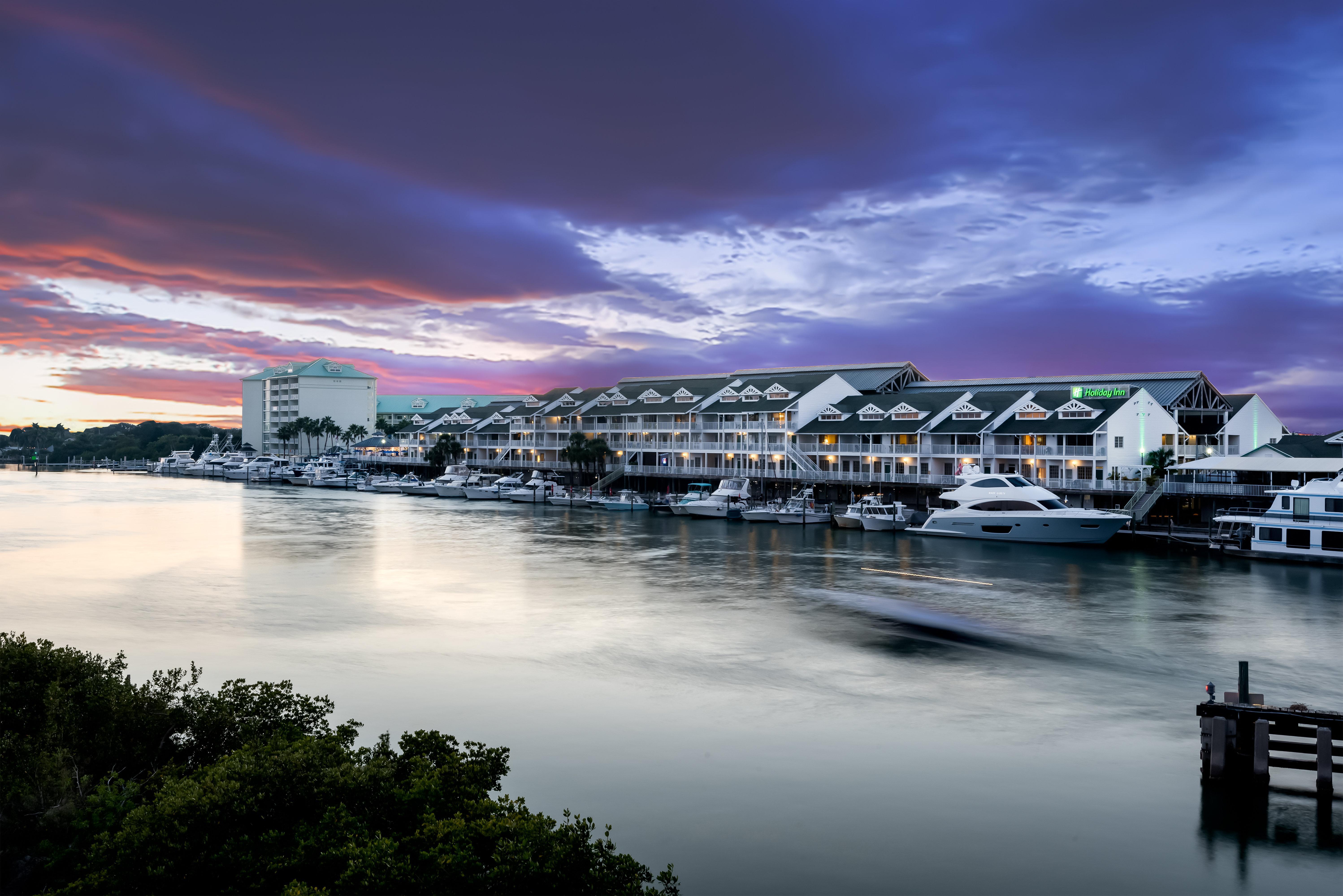 Holiday Inn & Suites Clearwater Beach S-Harbourside ภายนอก รูปภาพ